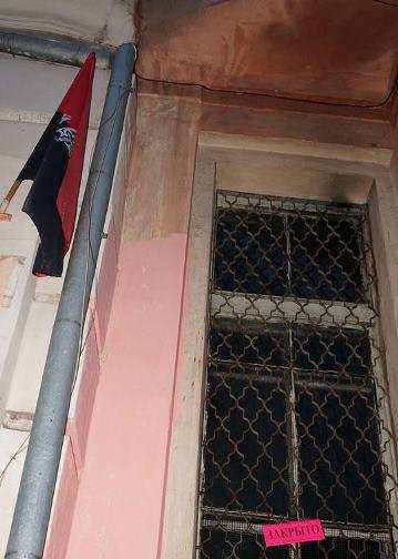 В Херсоне сгорел офис "Правого сектора" В Херсоне сгорел офис "Правого сектора"