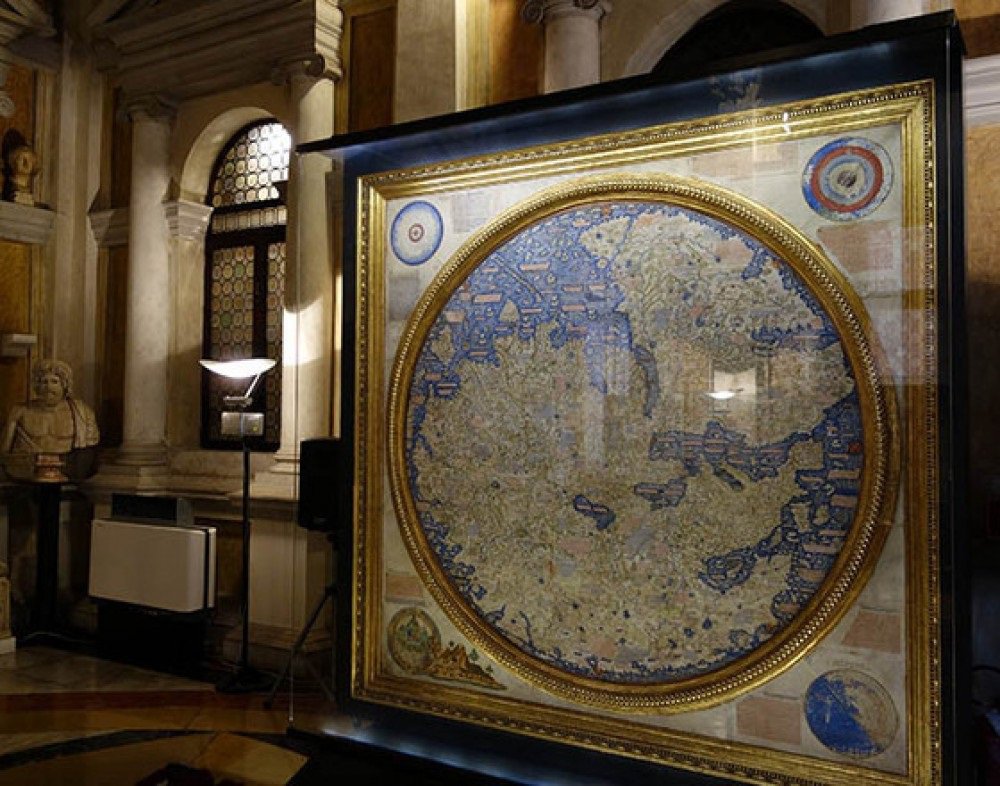 Что необходимо сделать для перевода карты Фра Мауро 1459 года Что необходимо сделать для перевода карты Фра Мауро 1459 года