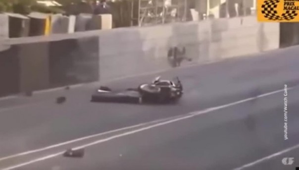 Британский мотогонщик Даниэль Хегарти скончался после аварии на Гран-при Макао