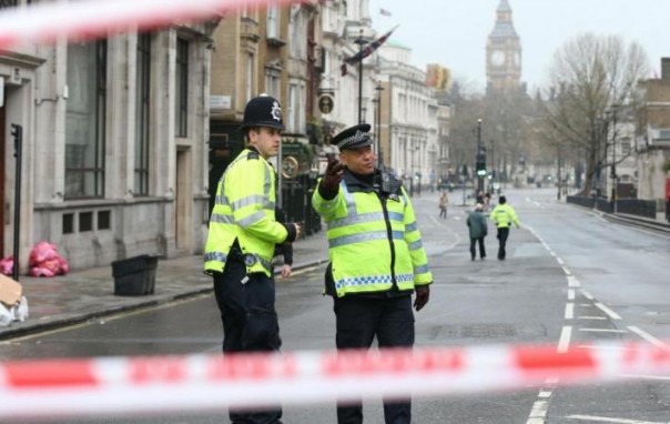 Скотланд-Ярд продемонстрировал новое средство против террора с наездом на людей