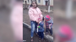 "Яжемать" приставила нож к горлу дочери, пытаясь вернуть бывшего мужа