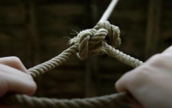 В новострое под Киевом повесился укровояка