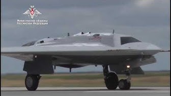 Минобороны опубликовало кадры первого полета беспилотника "Охотник"