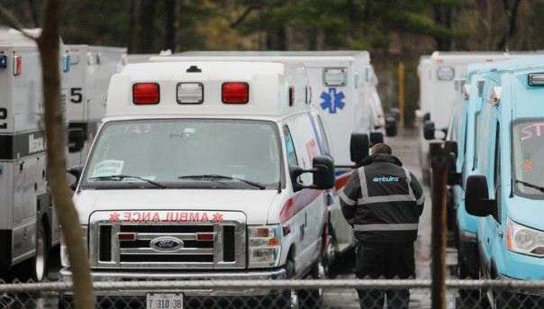 Число жертв коронавируса в мире превысило 100 тысяч. В США за сутки более 2,1 тысячи человек умерли от коронавируса