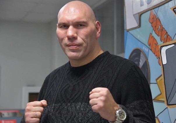 Валуев объяснил отказ российского гонщика Квята преклонить колено